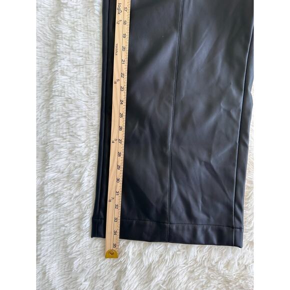 BCBG NEW YORK Faux-Leather Cropped Pants Women's Black Slash Pockets Size 10 - Picture 4 of 14